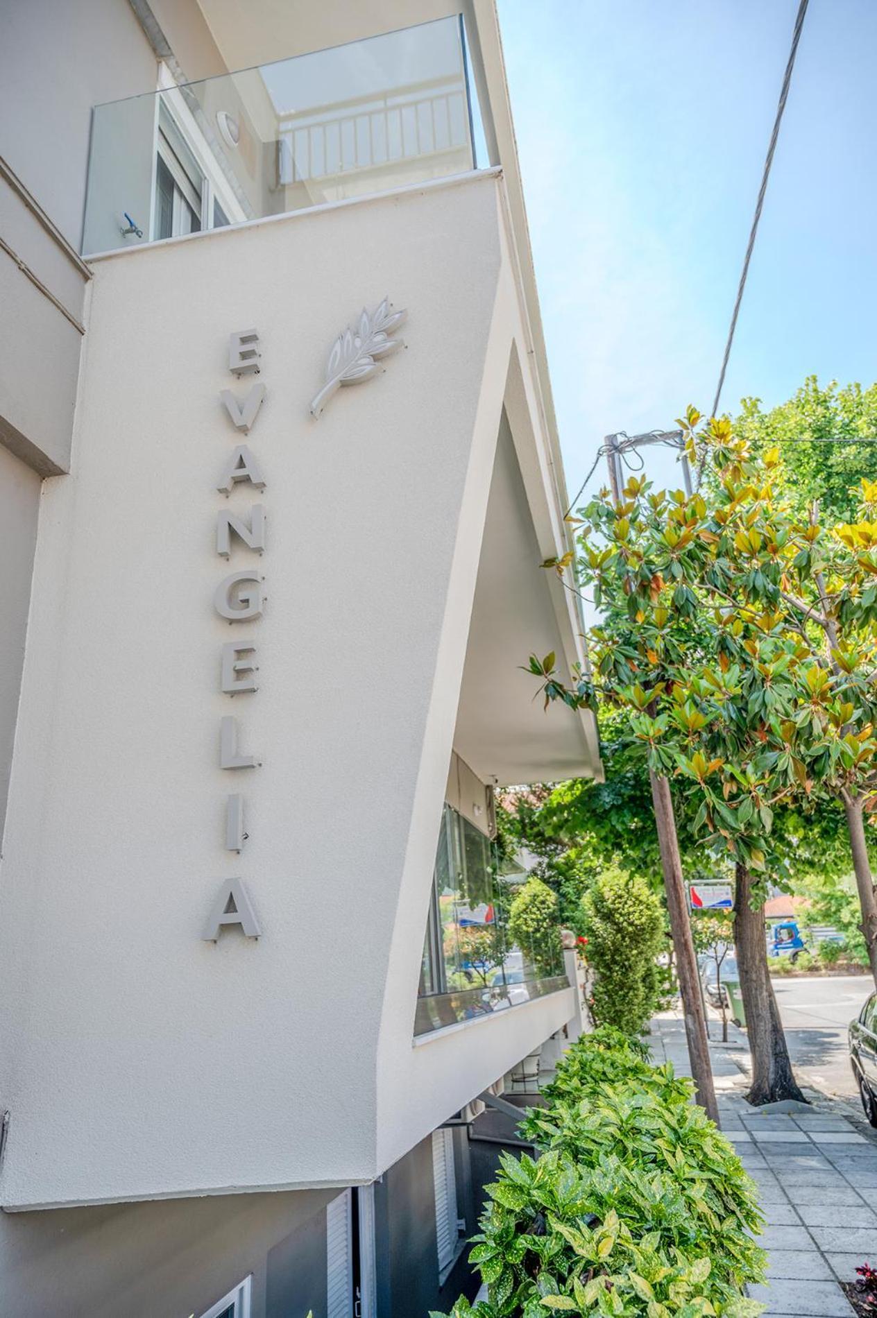 Evangelia Rooms & Apartments - A อัสโปรวาลตา ภายนอก รูปภาพ