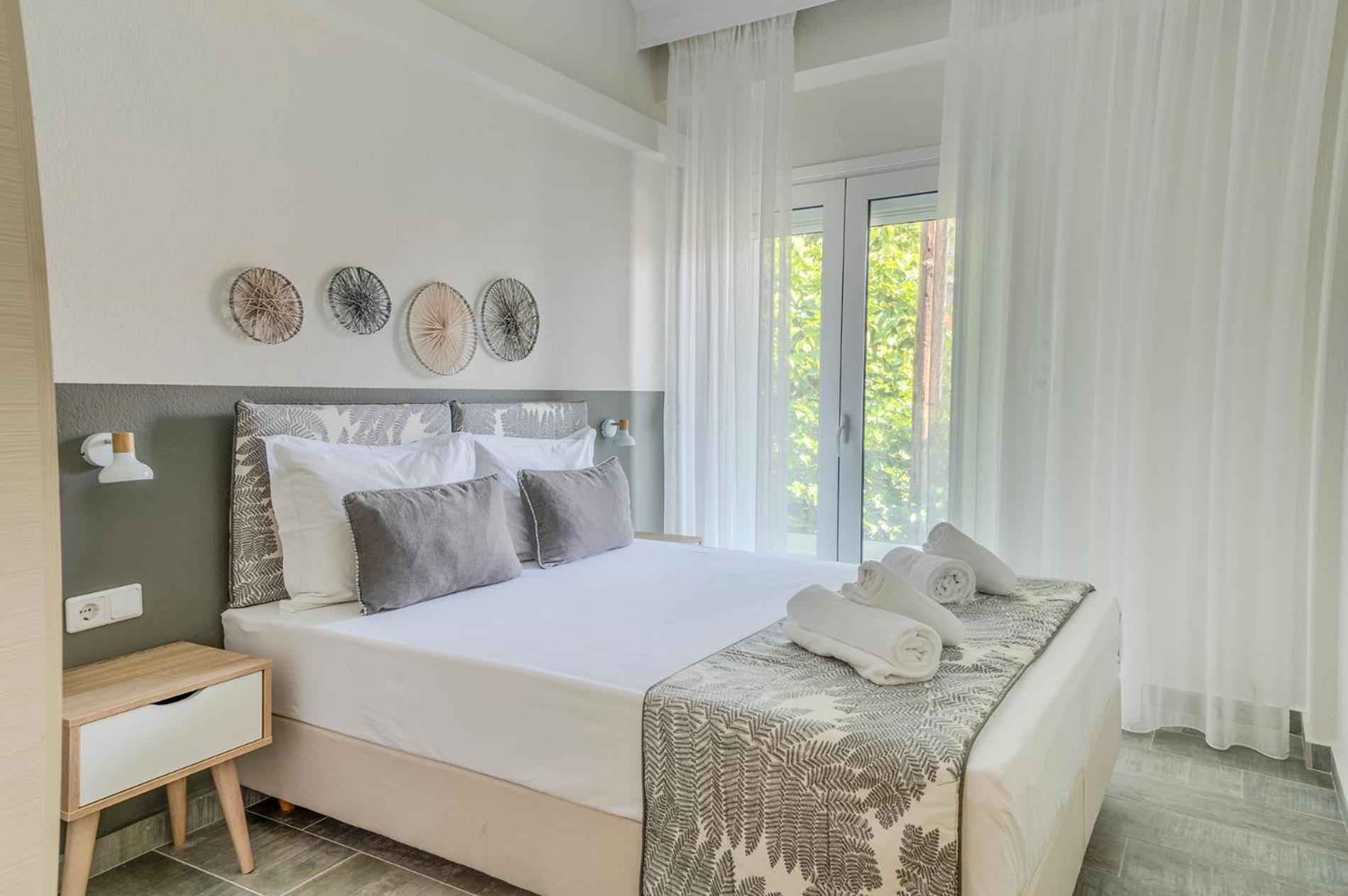 Evangelia Rooms & Apartments - A อัสโปรวาลตา ภายนอก รูปภาพ